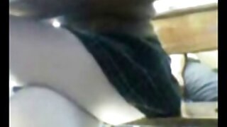 Чорна ципочка з кучерявим волоссям Демі Сутра розважається брудним еротика видео сексом з гарячим білим чуваком