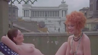 Брудні Російські дівки трахаються подвійною головкою в парному груповому еротика сек секс відео
