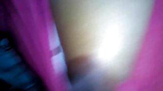 Обурлива блондинка транзистор Ана секс еротика Пауло смокче і трахается раком на відкритому повітрі